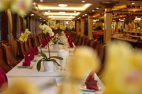 Du thuyền Golden Cruise